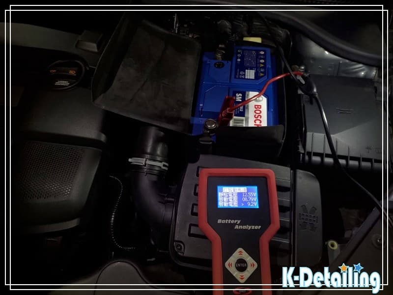 福斯 Golf MK5 電瓶更換後進行啟動測試顯示電壓8.79V