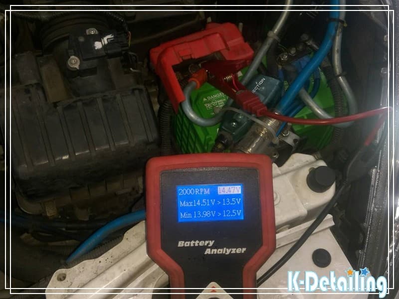 Honda FIT 2代更換電瓶後進行發電機重負載回充測試顯示電壓 14.47V