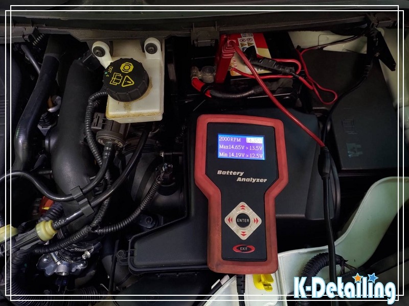 KUGA MK2 電瓶更換後發電機重負載狀態回充測試電壓 14.45V