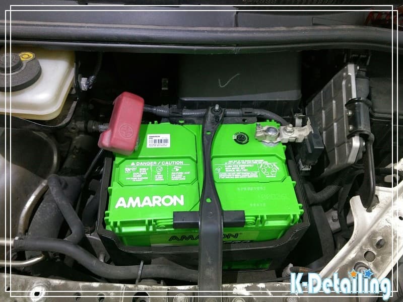Toyota Previa 更換全新 AMARON 100D26L 銀合金電瓶 Toyota Previa 準備安裝升級全新 AMARON 100D26L 銀合金電瓶