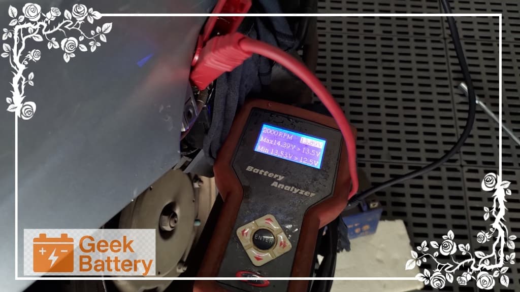 SYM 高手 100 於 2000 RPM 轉速下發電機回充測試電壓 13.89V
